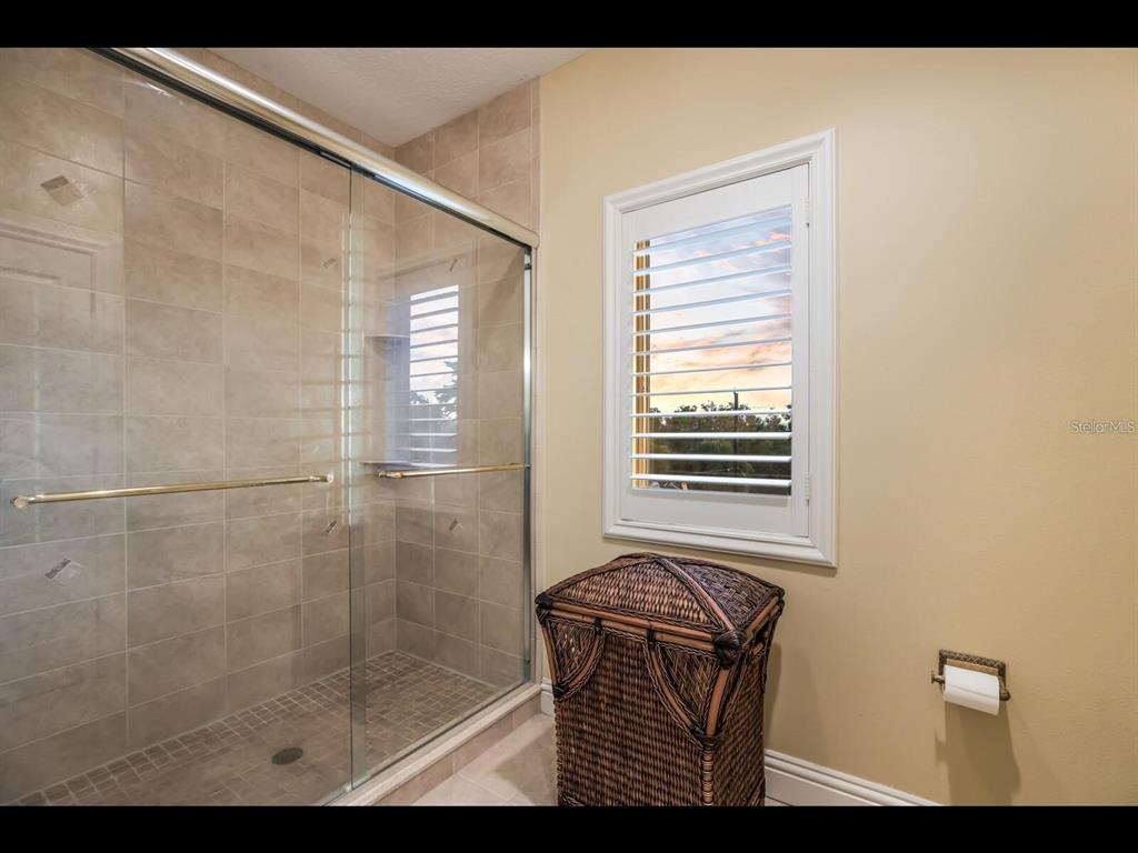 1102 Horizon View Drive Sarasota, FL 34242 - Photo 33 of 56