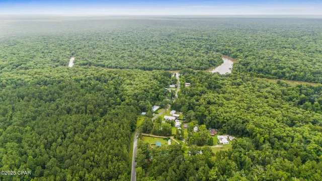 $209,900 | 674 Bryant Landing Road, Wewahitchka, FL 32465