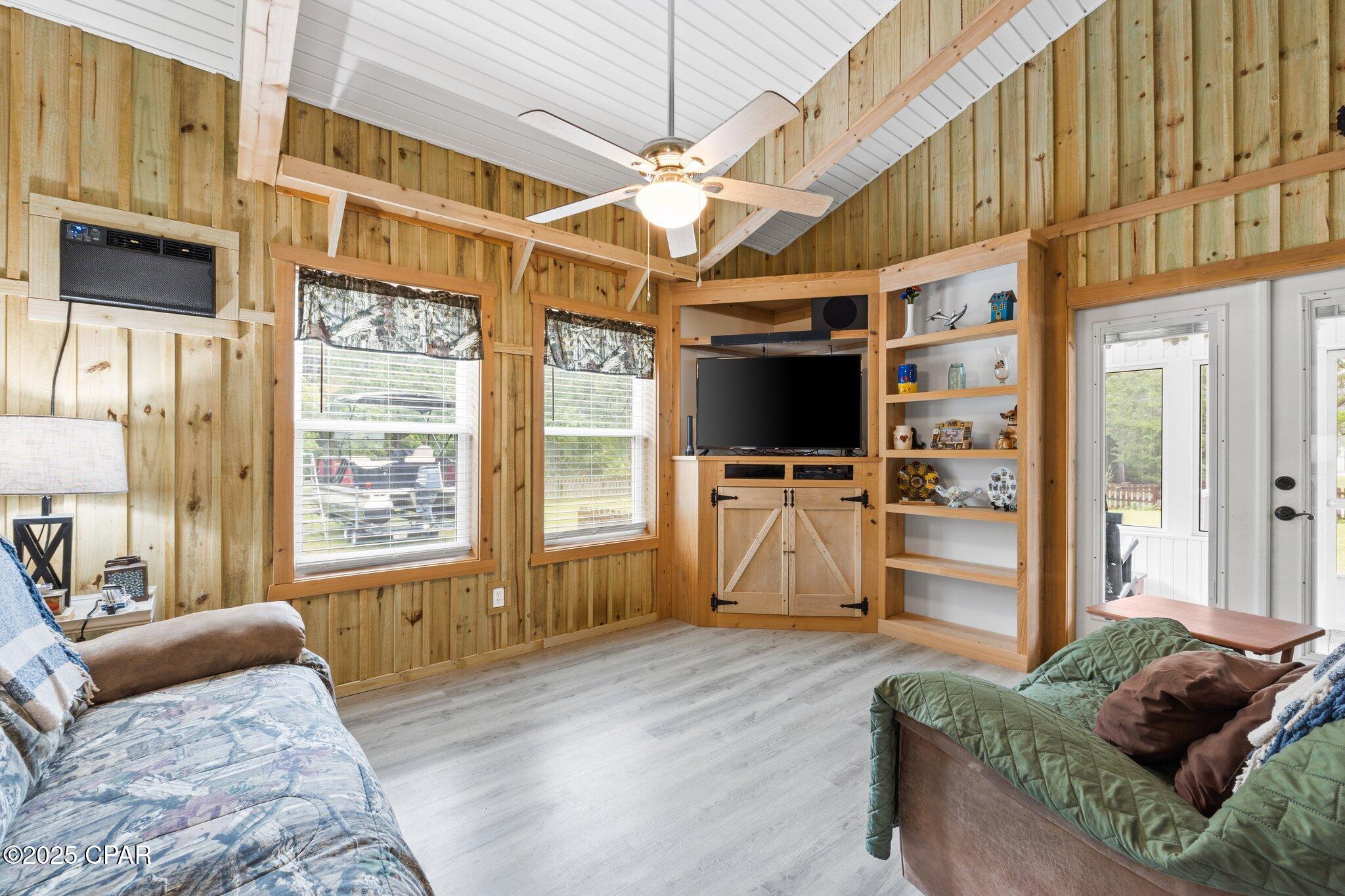 674 Bryant Landing Road Wewahitchka, FL 32465 - Photo 8 of 42