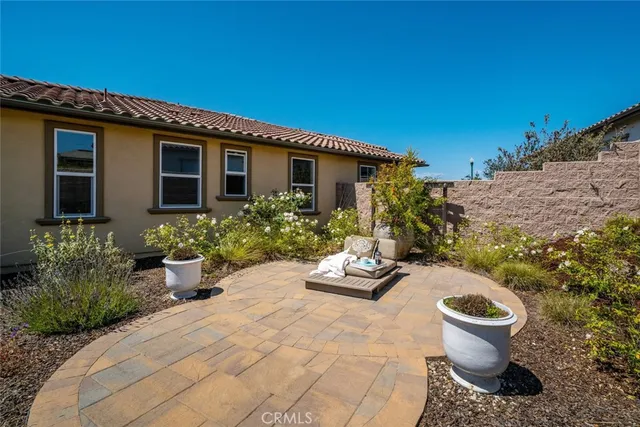 a view of a tennis court