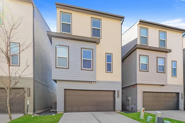 $1,935 | 18616 Whimsic Alley, Shenandoah, TX 77385