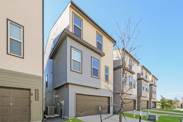 $1,935 | 18616 Whimsic Alley, Shenandoah, TX 77385