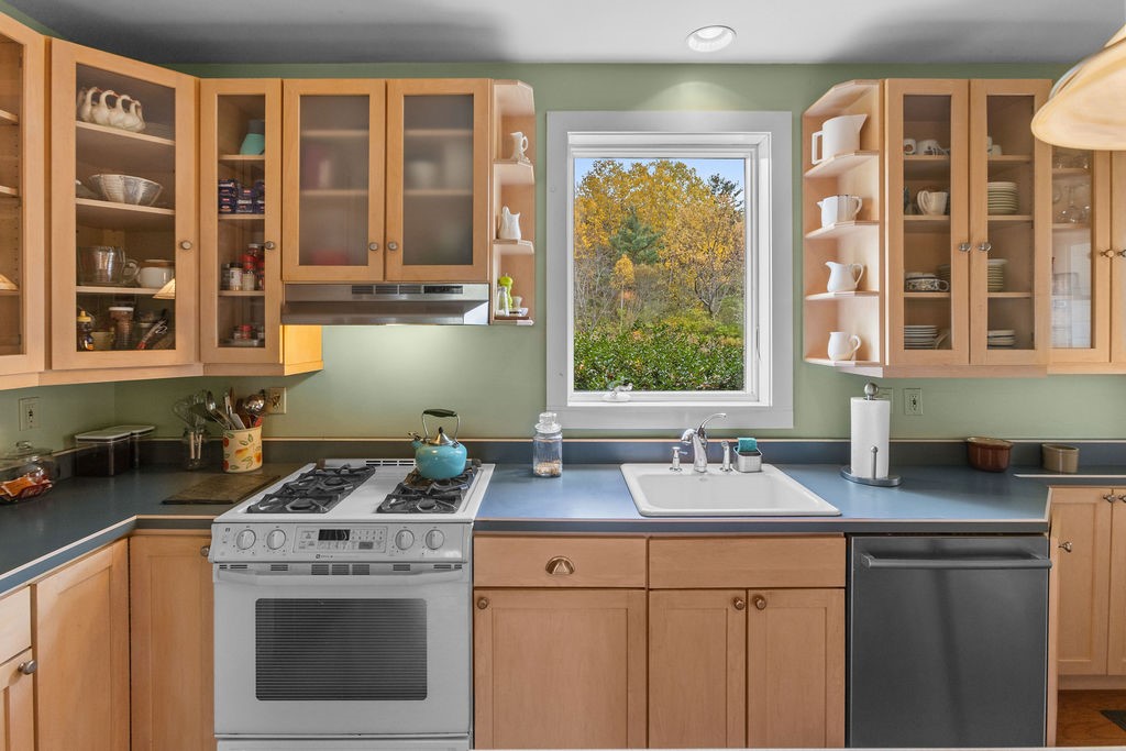 369 South Gilboa Road Stamford, NY 12167 - Photo 17 of 44