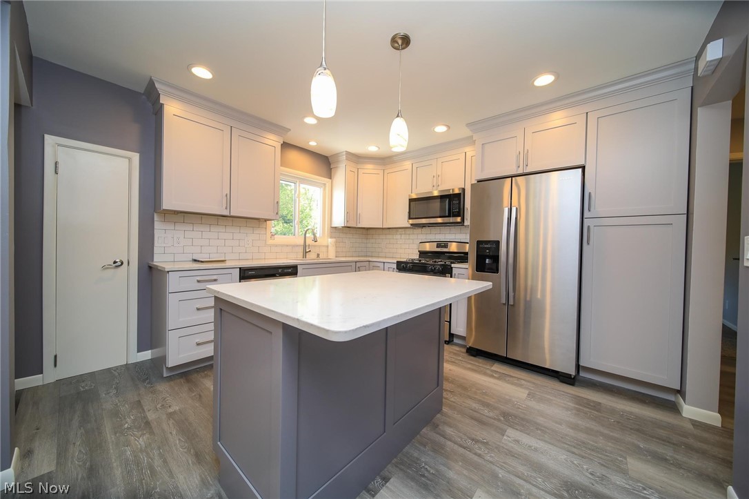 739 Edgewood Road Cleveland, OH 44143 - Photo 3 of 27 Gallery Image 3