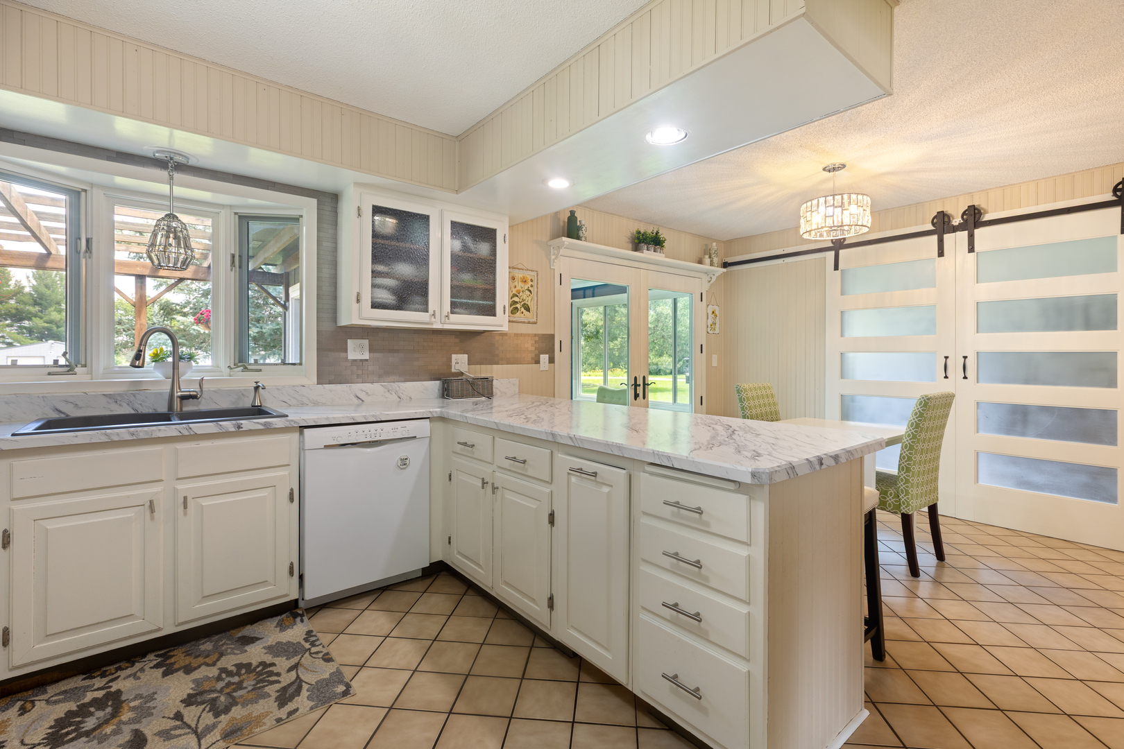 5573 Beebe Drive Rochelle, IL 61068 - Photo 4 of 33
