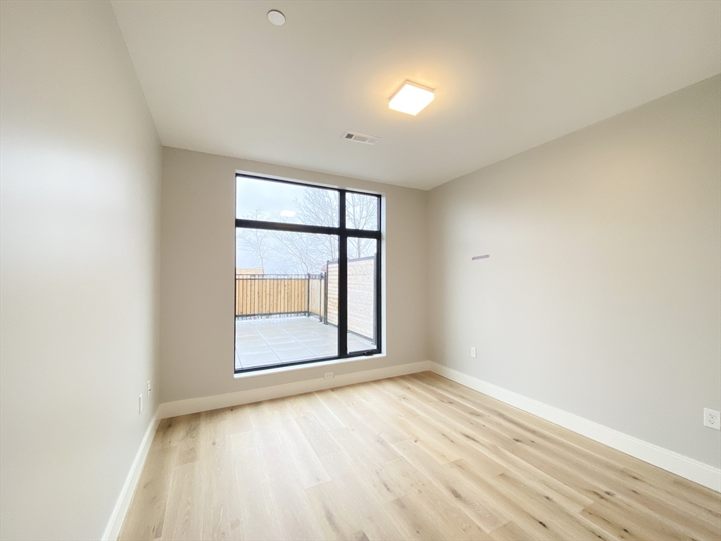 191 Washington Street, Unit 301 Boston, MA 02135 - Photo 7 of 40