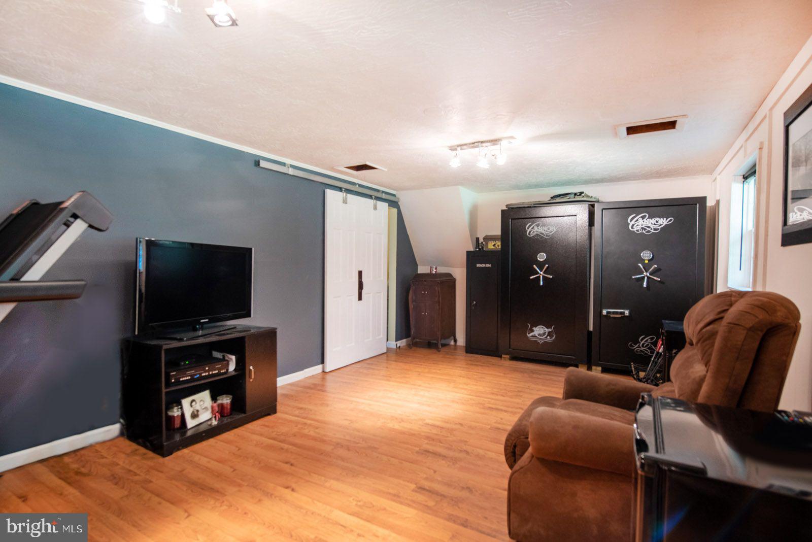 598 Rock Run Road Pottstown, PA 19465 - Photo 21 of 37 Could be the man-cave?