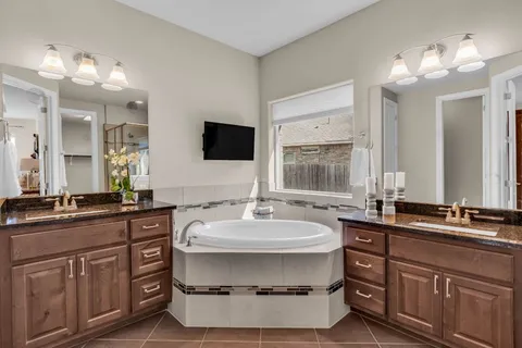 $699,000 | 221 Garden Gate Lane, Liberty Hill, TX 78642