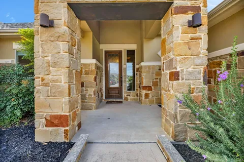 $699,000 | 221 Garden Gate Lane, Liberty Hill, TX 78642