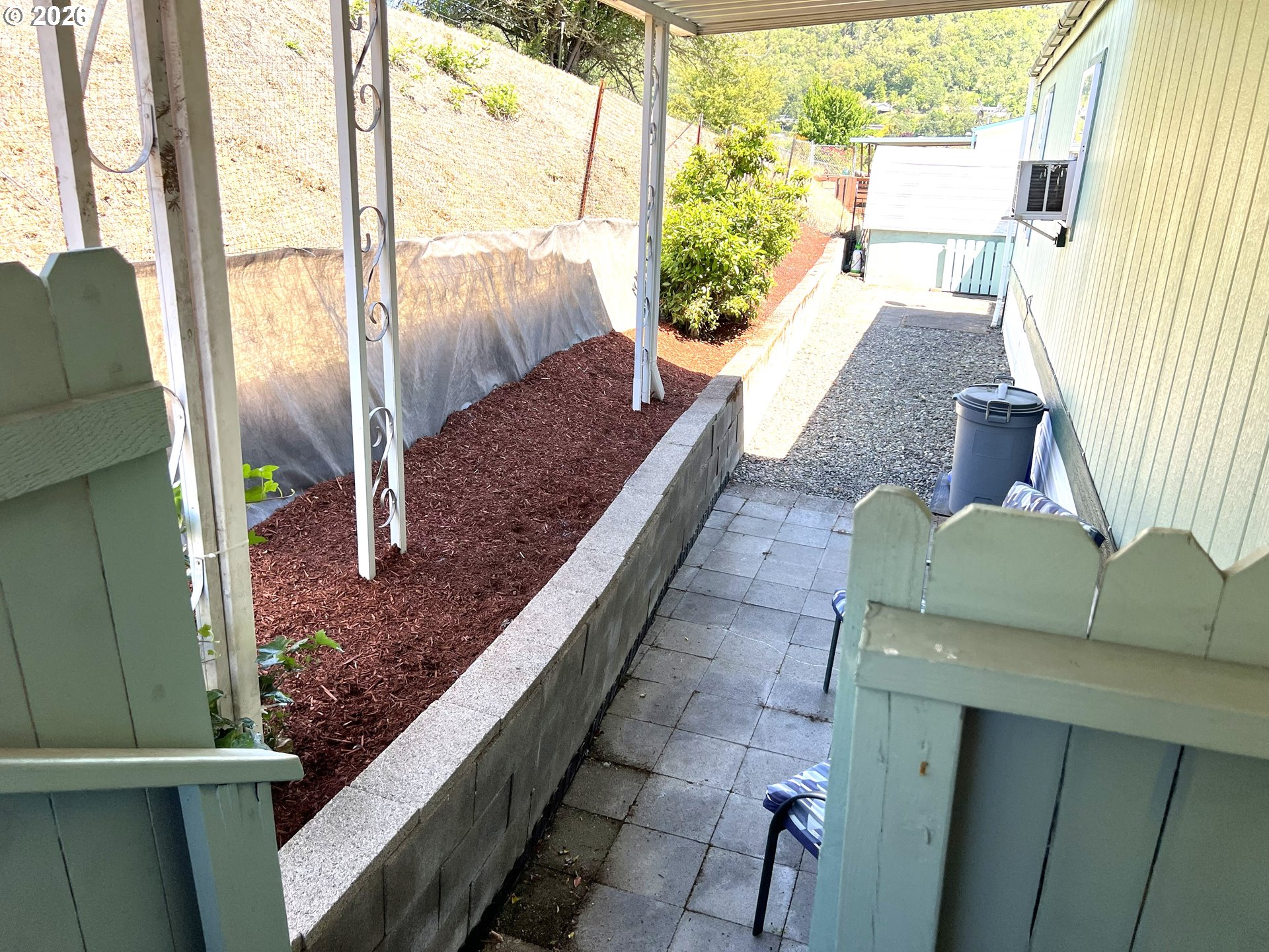 909 Shadow Ranch Lane Roseburg, OR 97470 - Photo 23 of 24 Covered Patio