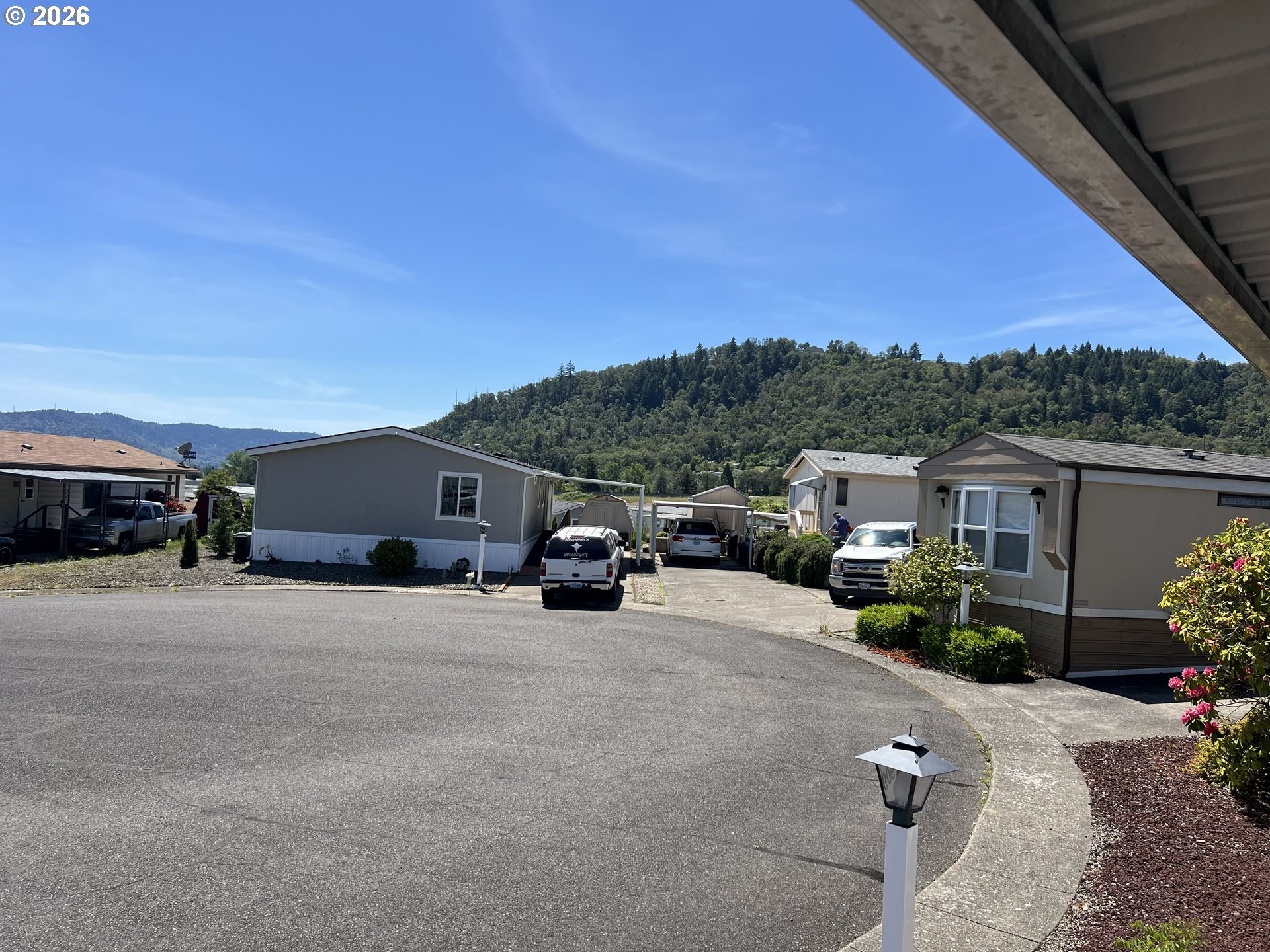 909 Shadow Ranch Lane Roseburg, OR 97470 - Photo 6 of 24 View