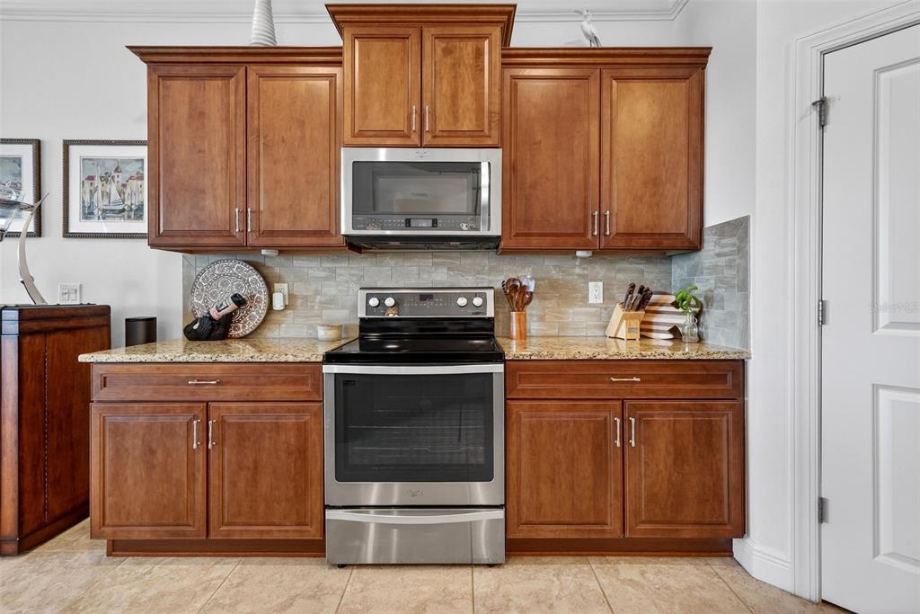 1251 Riverscape Street Bradenton, FL 34208 - Photo 26 of 83