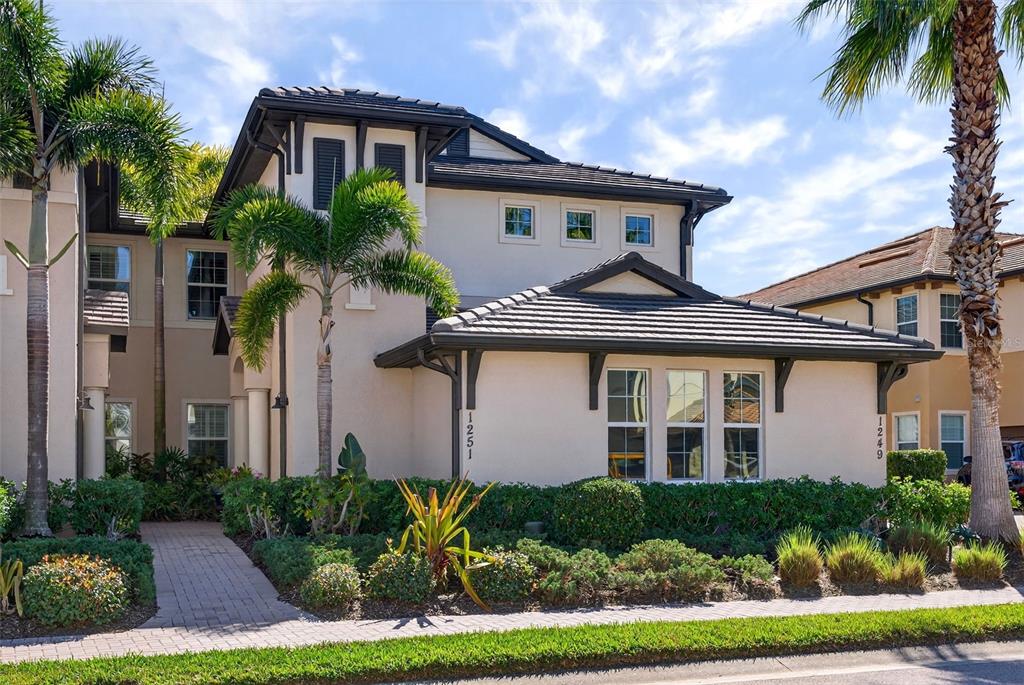 1251 Riverscape Street Bradenton, FL 34208 - Photo 4 of 83