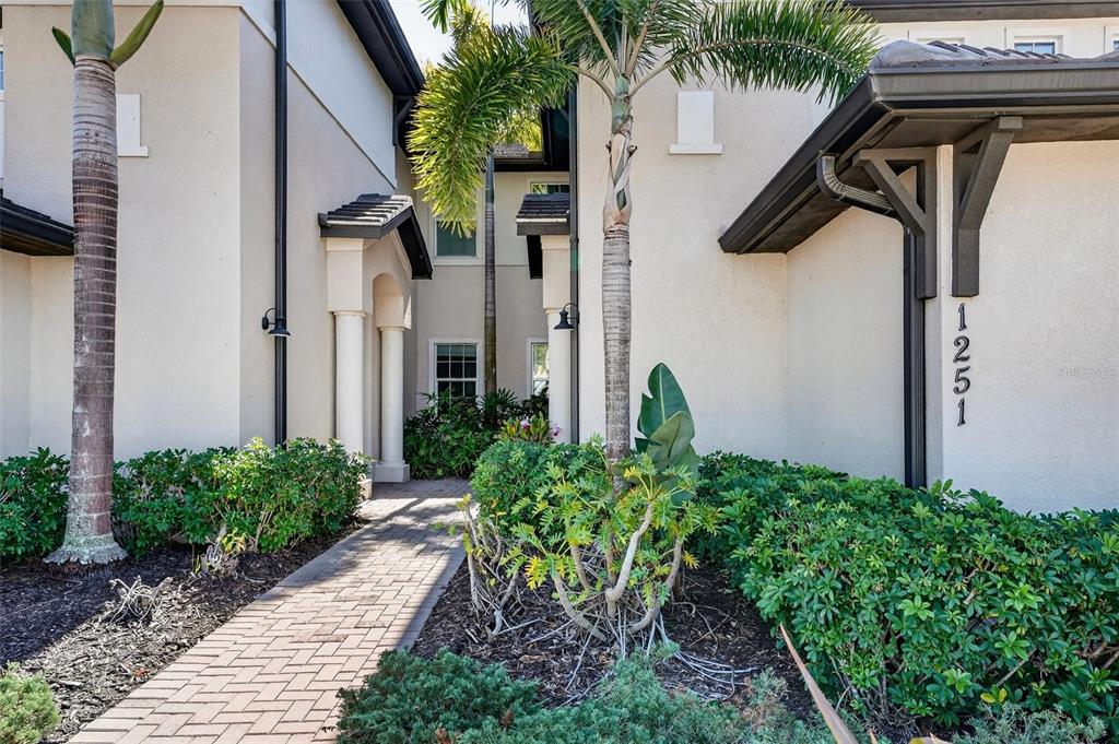 1251 Riverscape Street Bradenton, FL 34208 - Photo 6 of 83