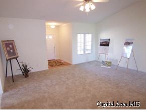 3810 Sugar Loaf Springfield, IL 62711 - Photo 3 of 9 Gallery Image 3