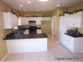 3810 Sugar Loaf Springfield, IL 62711 - Photo 5 of 9 Gallery Image 5