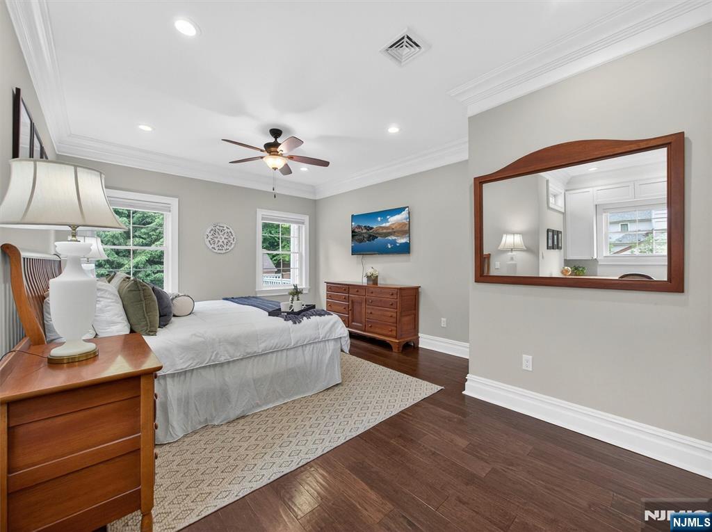 444 Lake Road Wyckoff, NJ 07481 - Photo 22 of 50