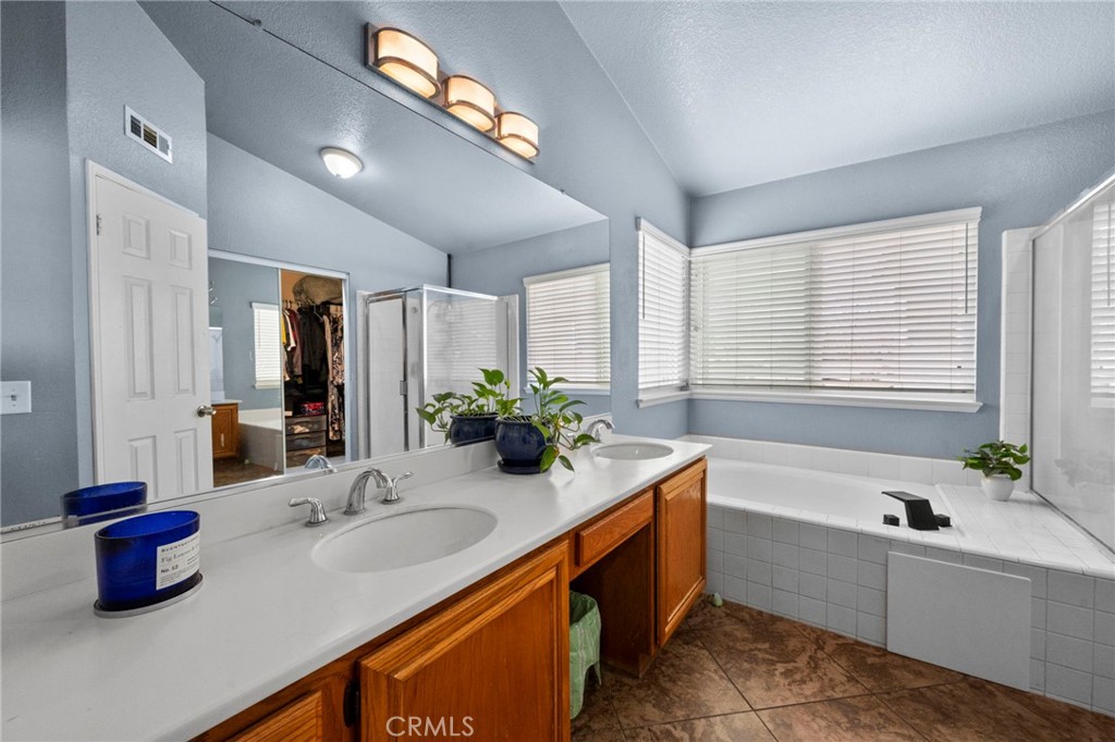 3684 North Veronica Court Rialto, CA 92377 - Photo 21 of 75