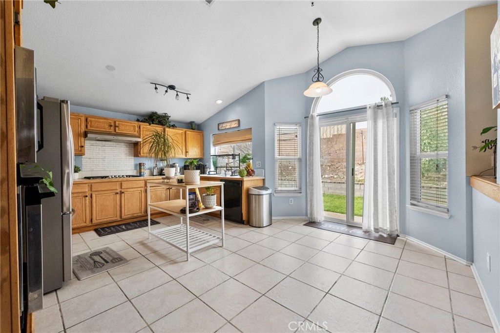 3684 North Veronica Court Rialto, CA 92377 - Photo 34 of 75