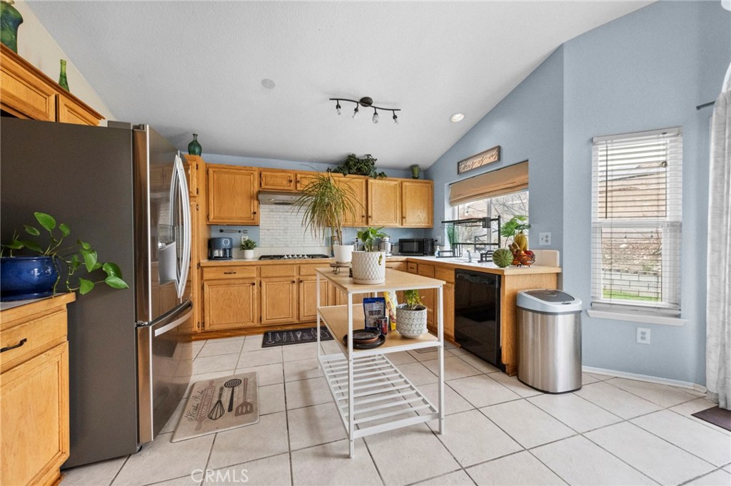 3684 North Veronica Court Rialto, CA 92377 - Photo 35 of 75