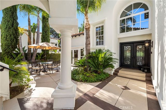 a view of multi story residential apartment building