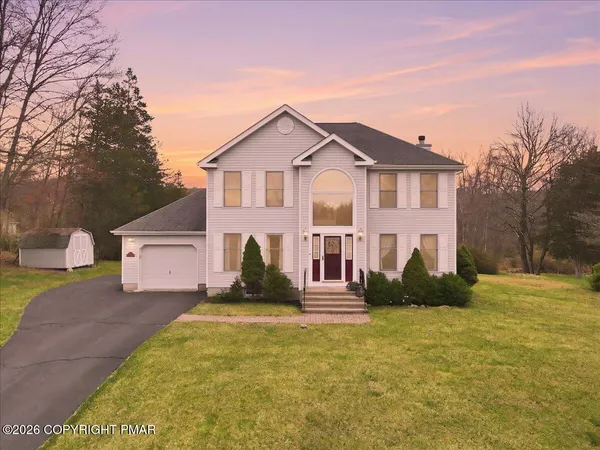 $368,000 | 277 Northpark Drive West, East Stroudsburg, PA 18302