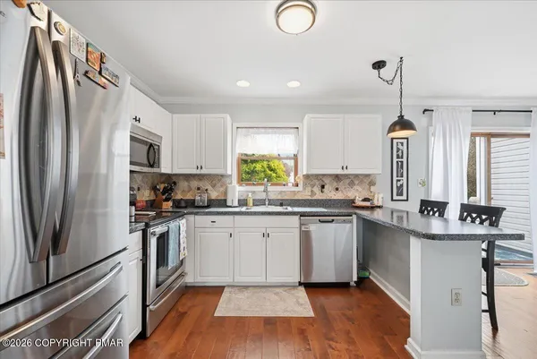 $368,000 | 277 Northpark Drive West, East Stroudsburg, PA 18302