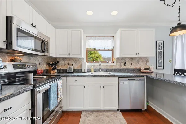 $368,000 | 277 Northpark Drive West, East Stroudsburg, PA 18302