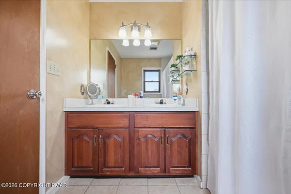 $368,000 | 277 Northpark Drive West, East Stroudsburg, PA 18302