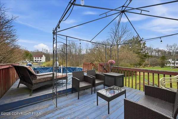 $368,000 | 277 Northpark Drive West, East Stroudsburg, PA 18302