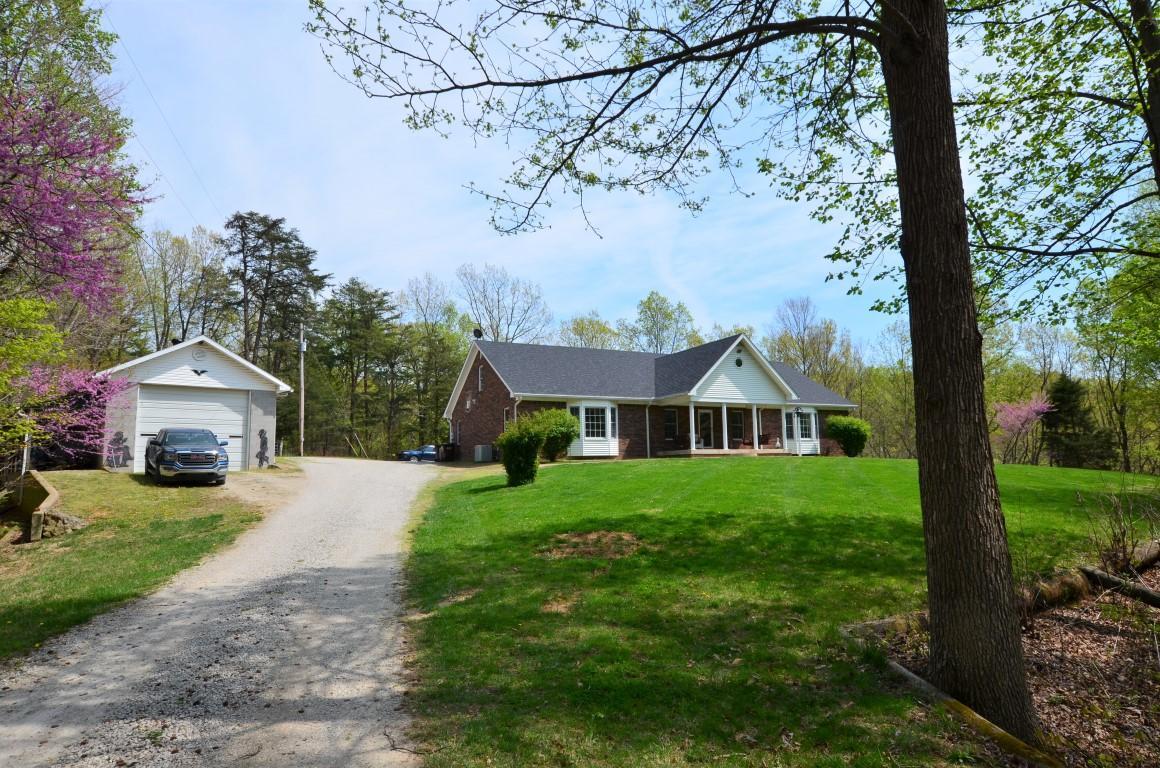 816 Roy Layne Road Lebanon Junction, KY 40150 - Photo 2 of 70 DSC_0711