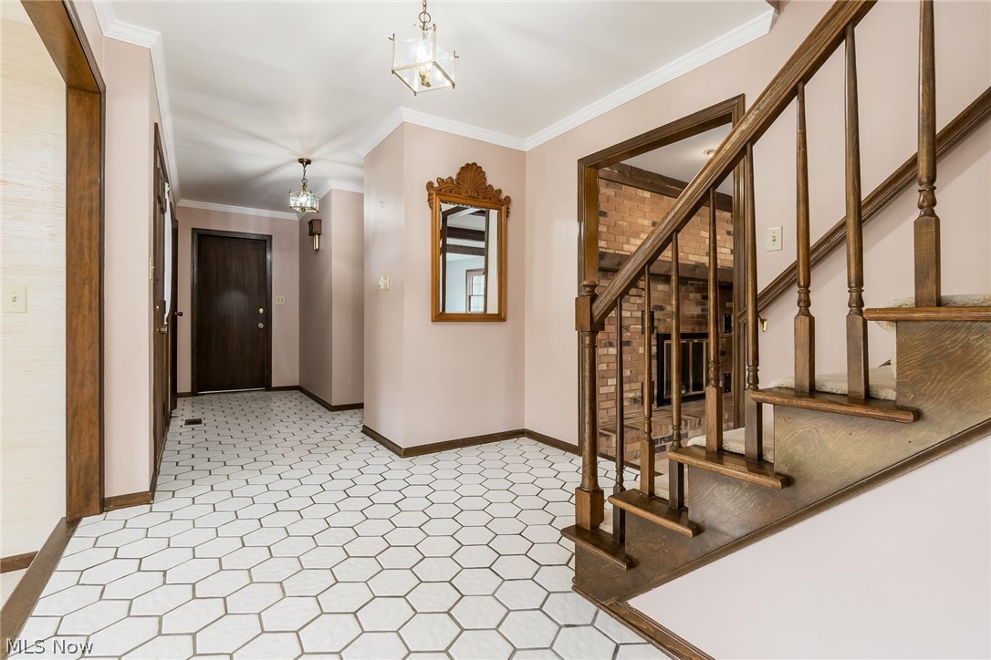 5180 Etna Road Columbus, OH 43213 - Photo 7 of 50