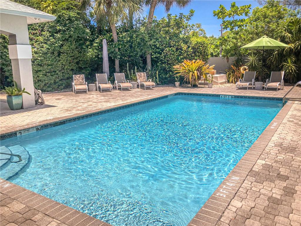 2000 Riverside Place, Unit 4 Wilton Manors, FL 33305 - Photo 6 of 40 swimming pool view with a outdoor seating space