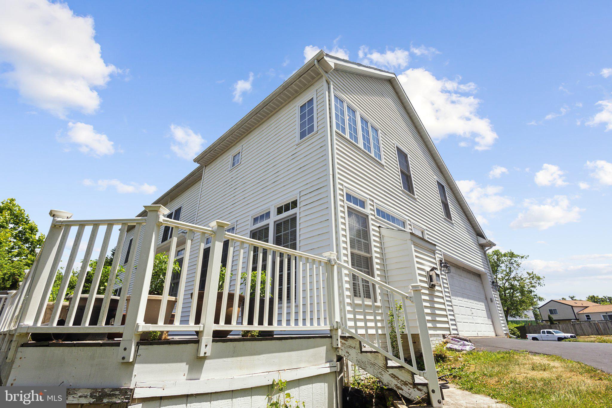 7102 Clarkson Drive Springfield, VA 22150 - Photo 21 of 26 a view of a house with a balcony