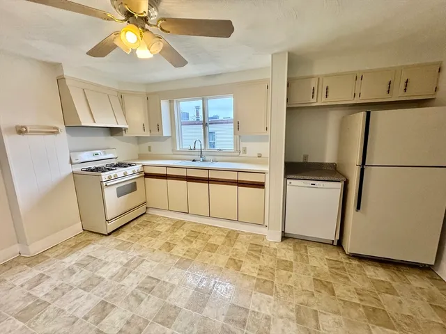 $2,300 | 720 Cambridge Street, Unit 2, Cambridge, MA 02141