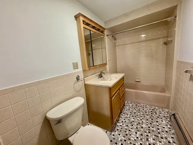 $2,300 | 720 Cambridge Street, Unit 2, Cambridge, MA 02141