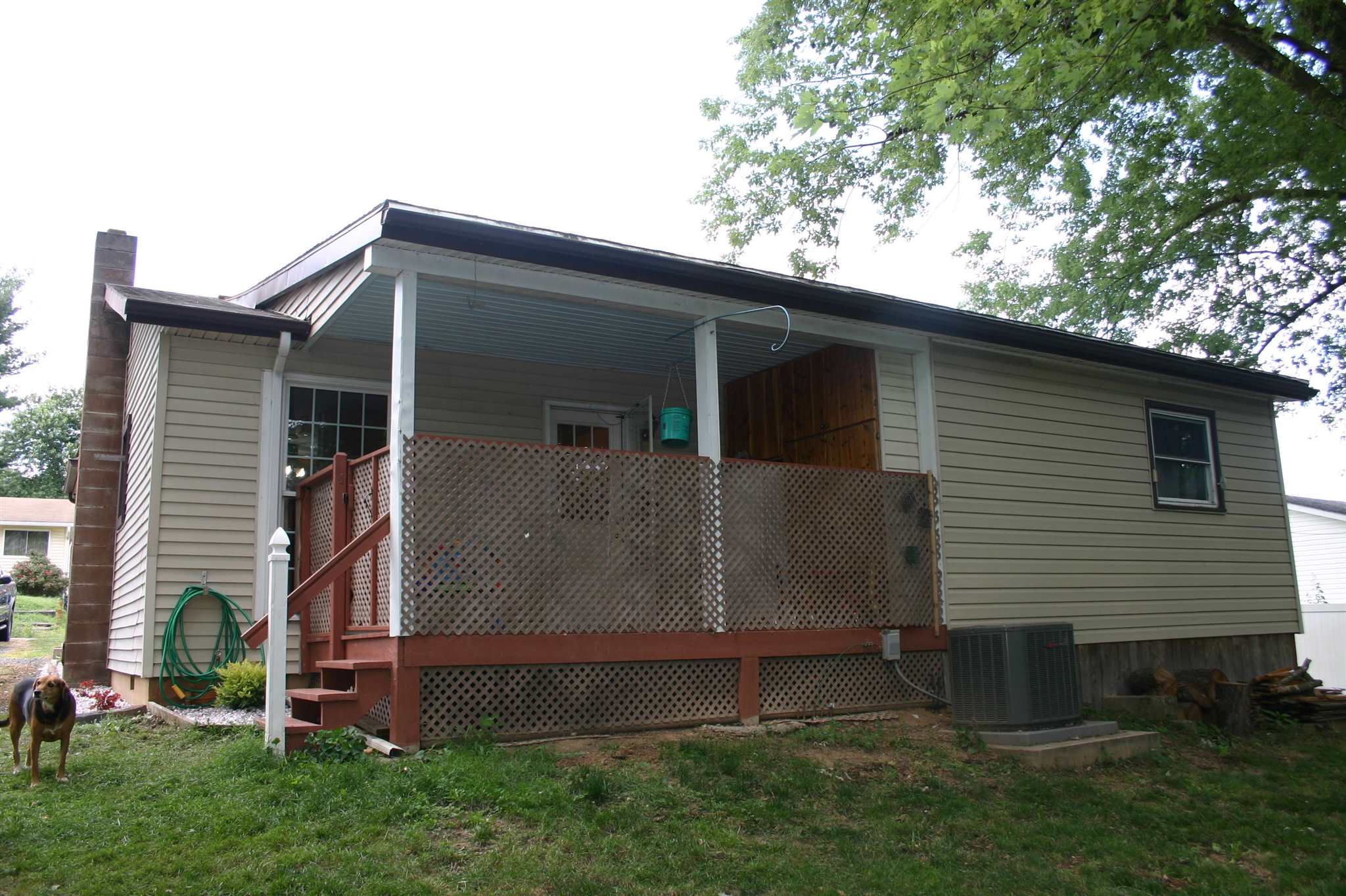 252 East Riverside Drive Timberville, VA 22853 - Photo 12 of 14 Gallery Image 12