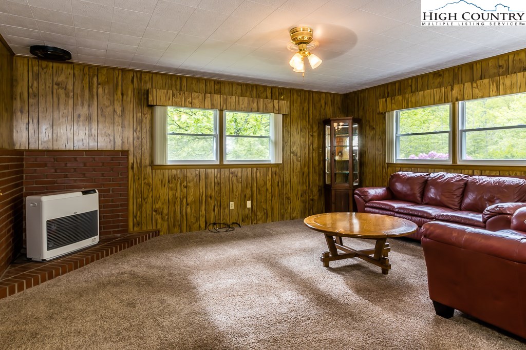 271 Tom Jackson Road Boone, NC 28607 - Photo 16 of 34 Gallery Image 16