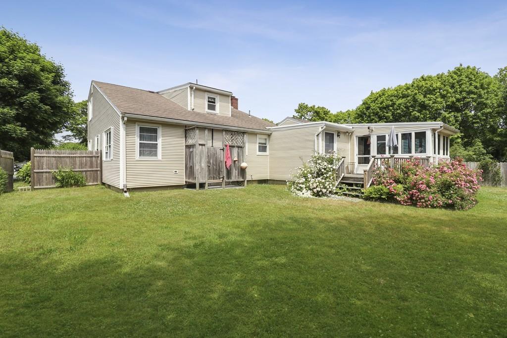 218 Davisville Road Falmouth, MA 02536 - Photo 3 of 30 Gallery Image 3