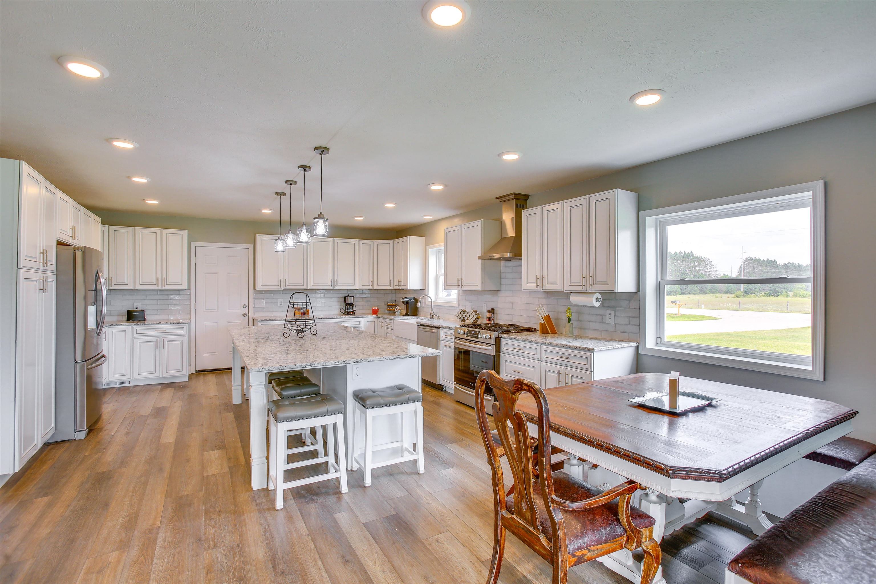 6576 34 Road Cadillac, MI 49601 - Photo 9 of 98