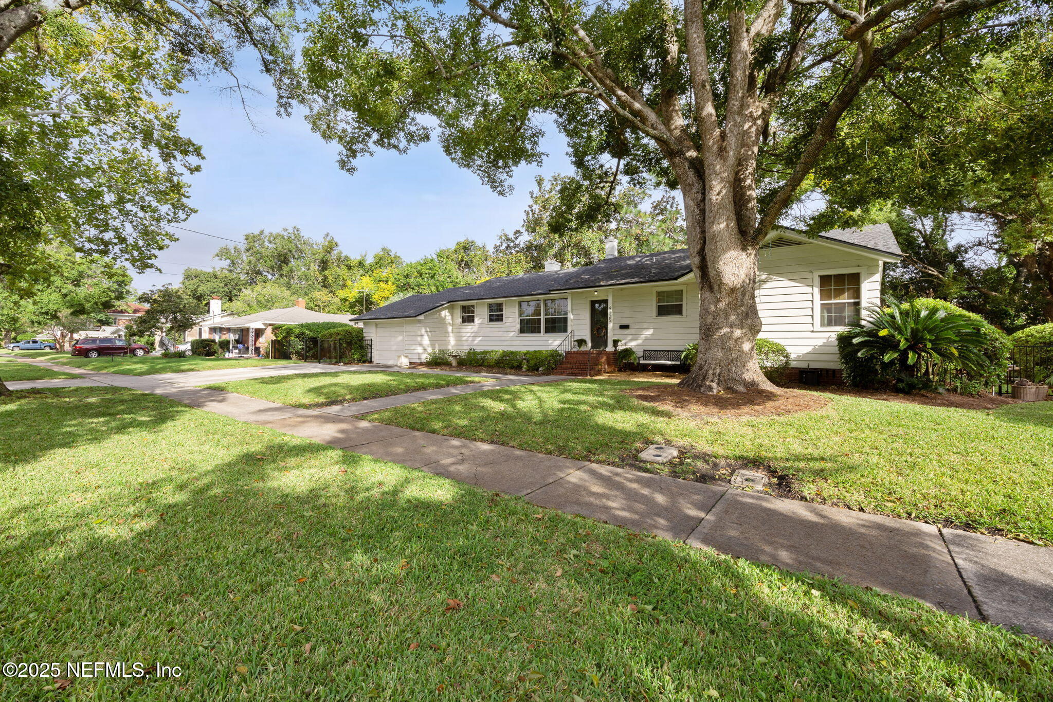 4125 Timuquana Road Jacksonville, FL 32210 - Photo 2 of 27 4125 Timuquana Rd