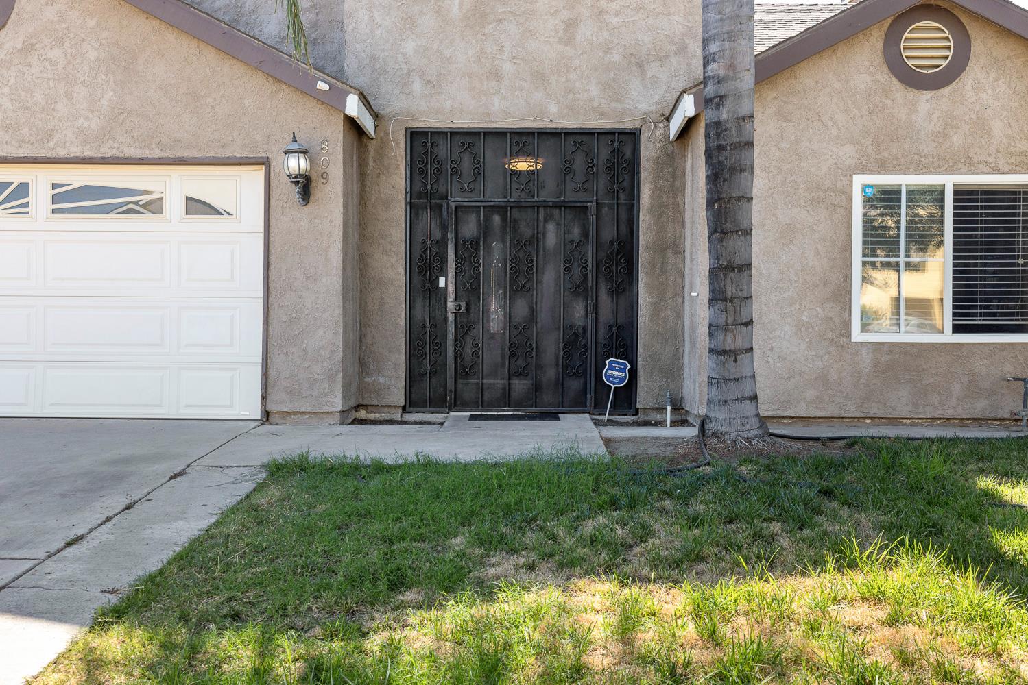 809 Alpha Street Tulare, CA 93274 - Photo 2 of 31
