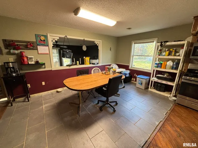 $90,000 | 3152 Hotze Road, Salem, IL 62881