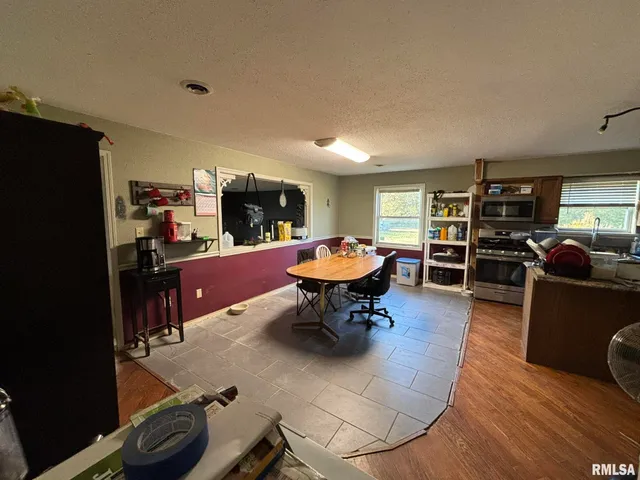 $90,000 | 3152 Hotze Road, Salem, IL 62881