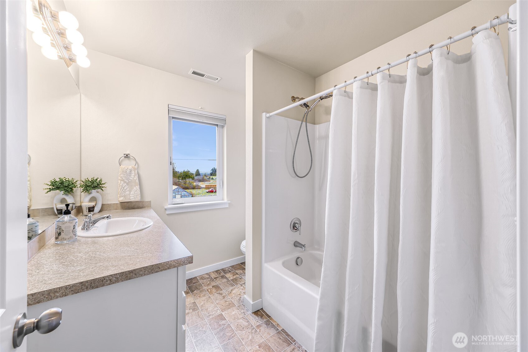 3926 McLaughlin Road Mount Vernon, WA 98273 - Photo 30 of 40 Gallery Image 30