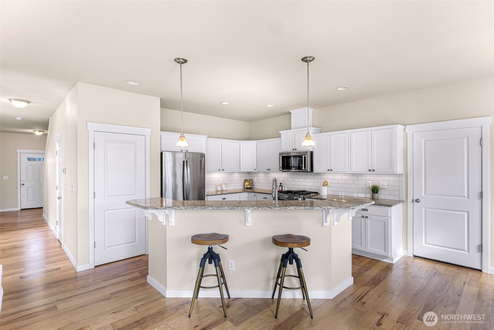 3926 McLaughlin Road Mount Vernon, WA 98273 - Photo 4 of 40 Gallery Image 4