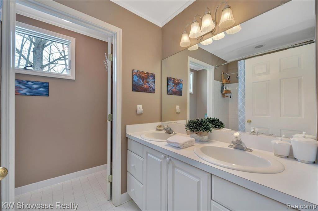1405 Timber Ridge Court Milford, MI 48380 - Photo 22 of 42 Gallery Image 22