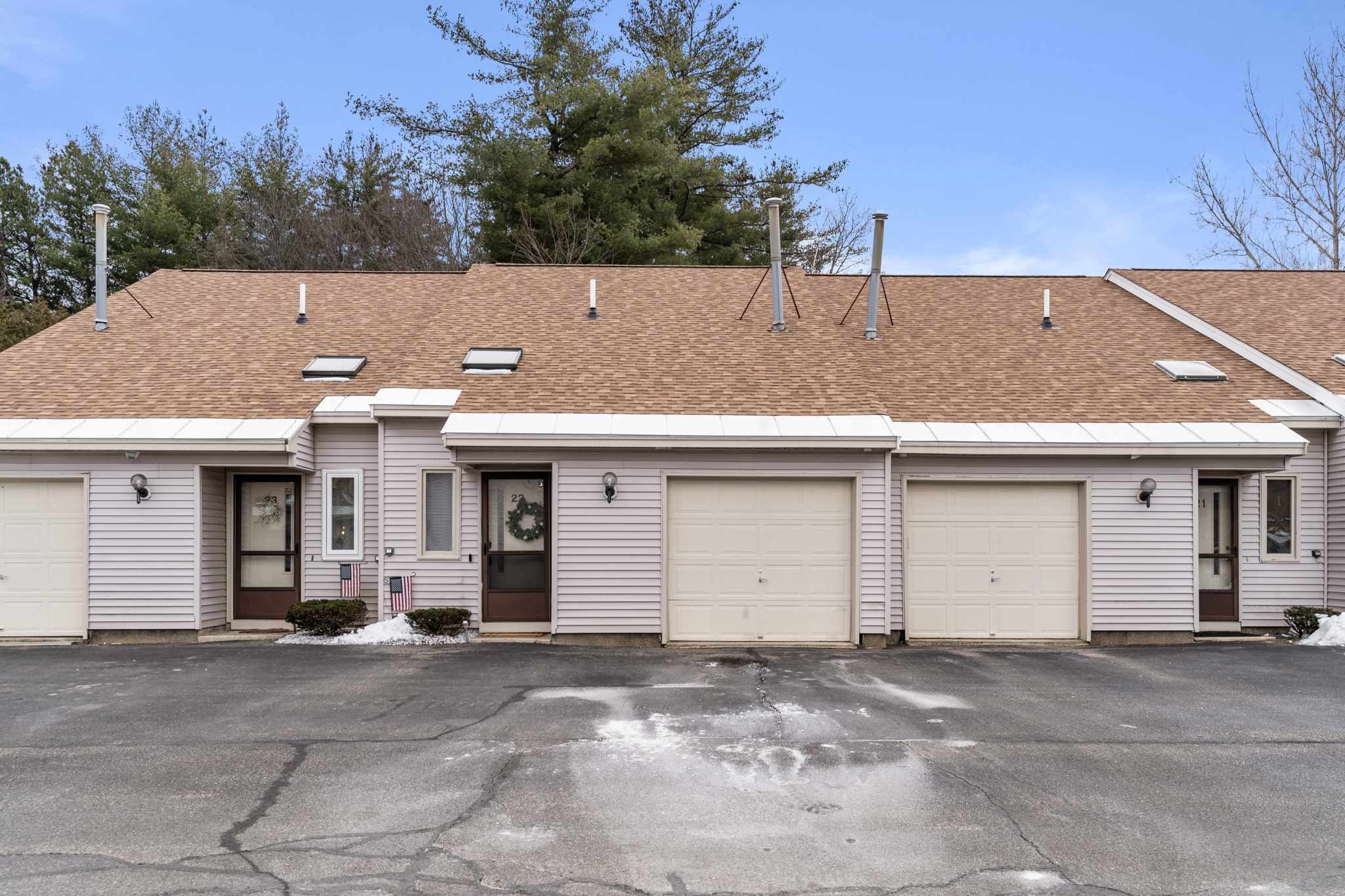 22 Bramber II, Unit 22 Rochester, NH 03867 - Photo 1 of 38