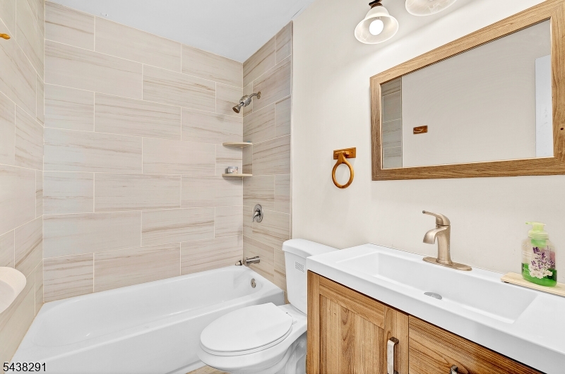 810 Plymouth Road North Brunswick, NJ 08902 - Photo 40 of 46