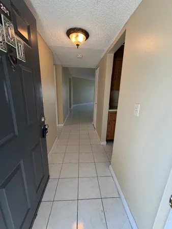 $1,860 | 1750 North Congress Avenue, Unit 201, West Palm Beach, FL 33401